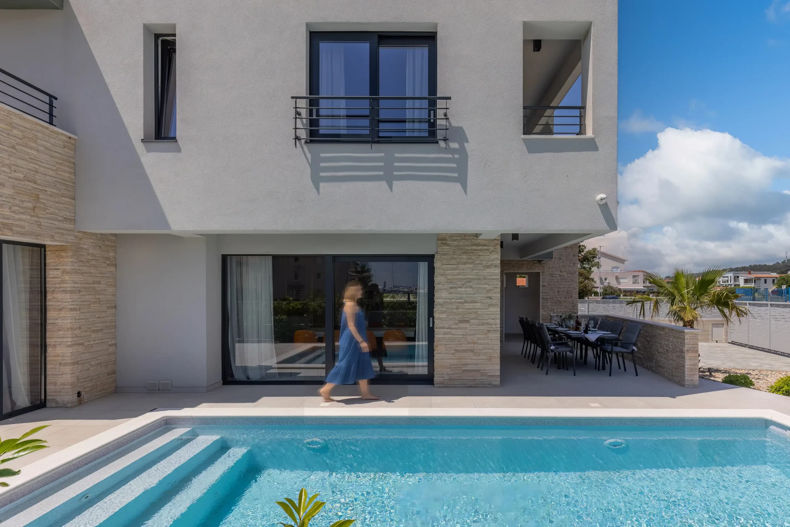 Open-plan kitchen and dining